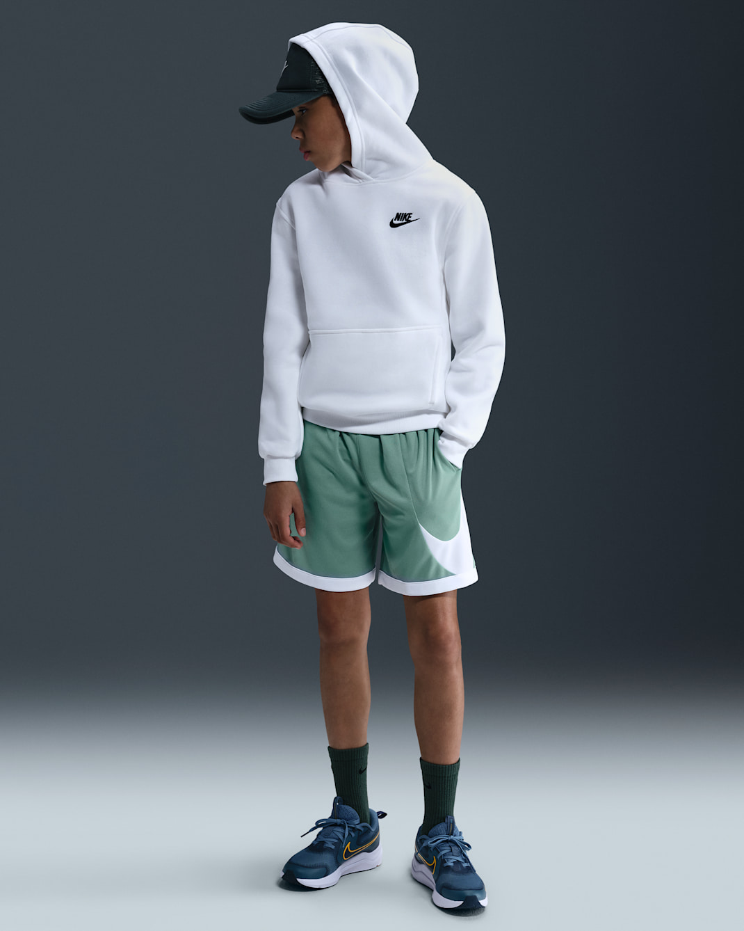 Nike Multi+ Older Kids' Dri-FIT Training Shorts - Cannon/White/White