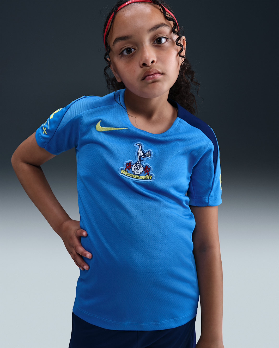 Tottenham Hotspur Strike Third Nike Dri-FIT Total 90 Fußball-Kurzarmshirt (ältere Kinder) - Pacific Blue/Pacific Blue/Blue Void/Dynamic Yellow