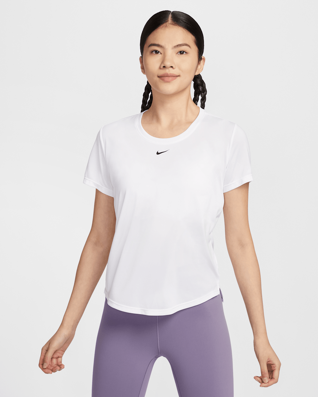 ナイキ Dri-FIT ワン ウィメンズ スタンダードフィット ショートスリーブ トップ - ホワイト/ブラック