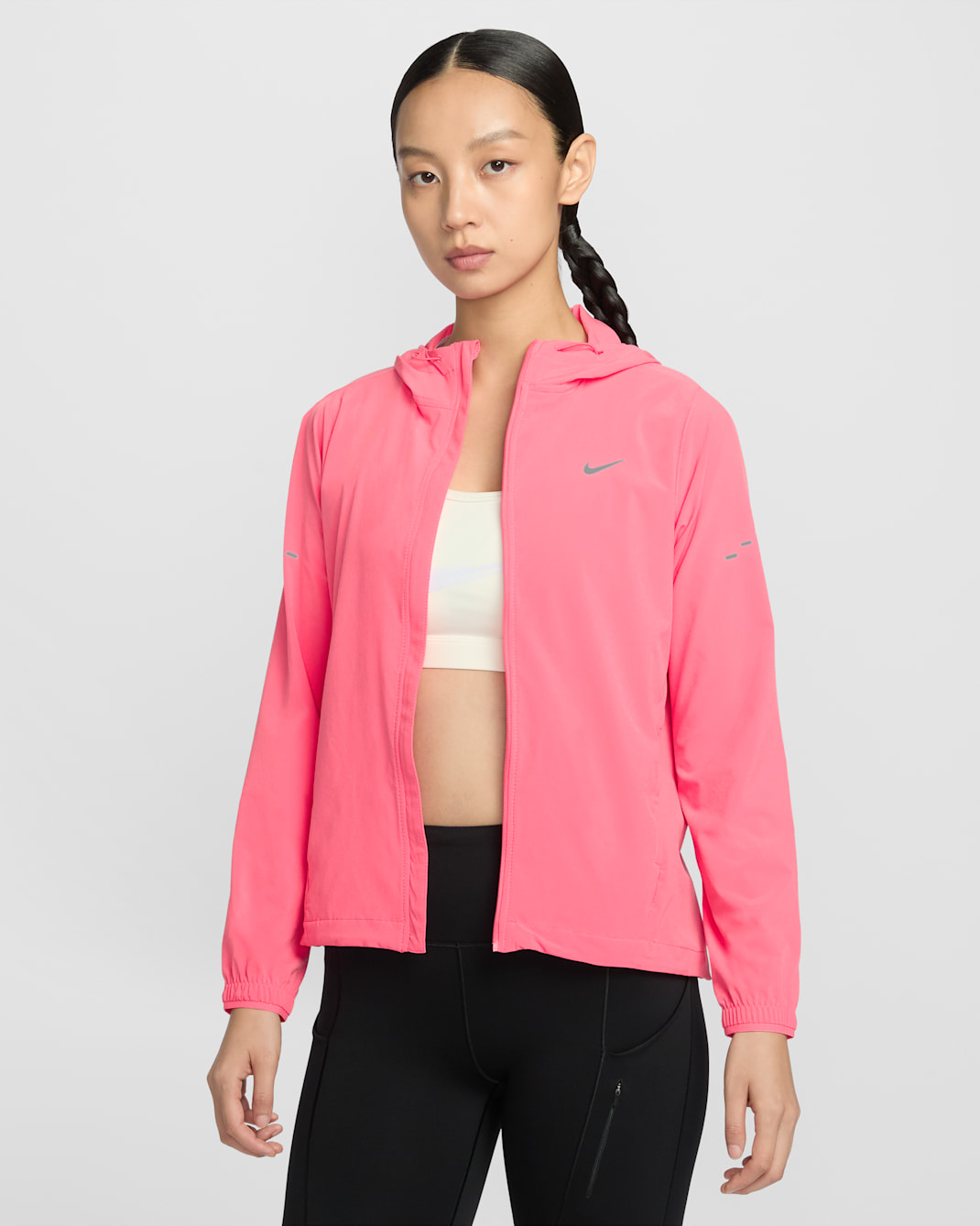 나이키 스위프트 여성 리펠 패커블 러닝 재킷 - 씨 코랄