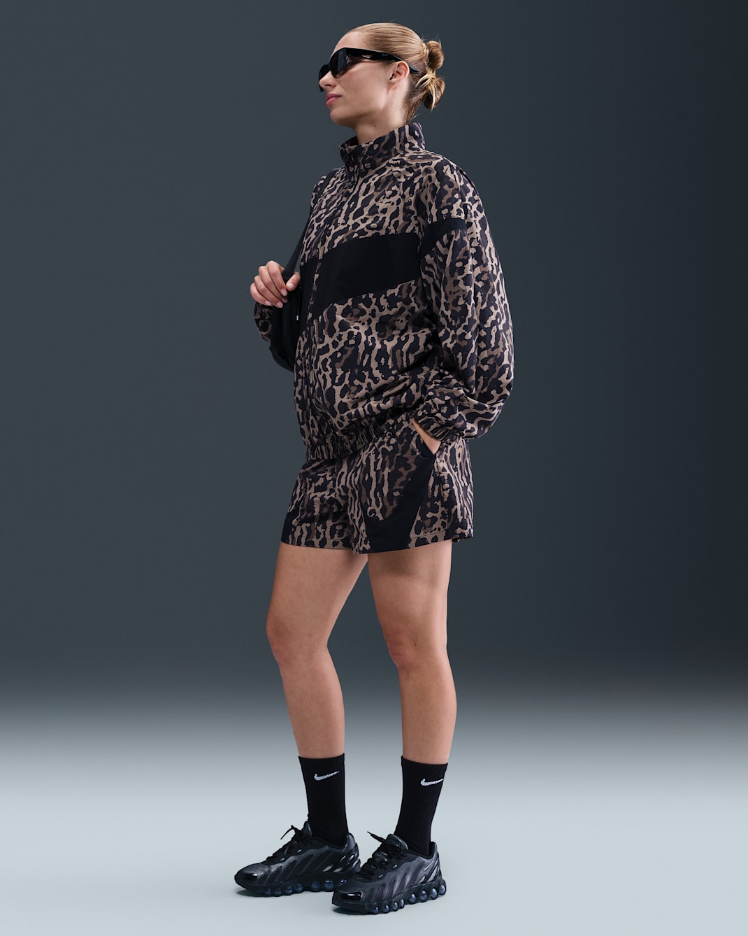 Nike Sportswear Women's Woven Printed Shorts - Black/Black