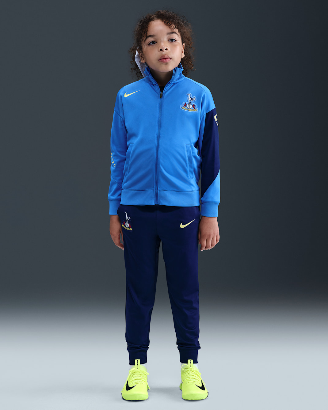 Fato de treino de futebol de malha Nike Dri-FIT Total 90 do terceiro equipamento Strike Tottenham Hotspur para criança - Azul Pacific/Azul Void/Azul Void/Amarelo Dynamic