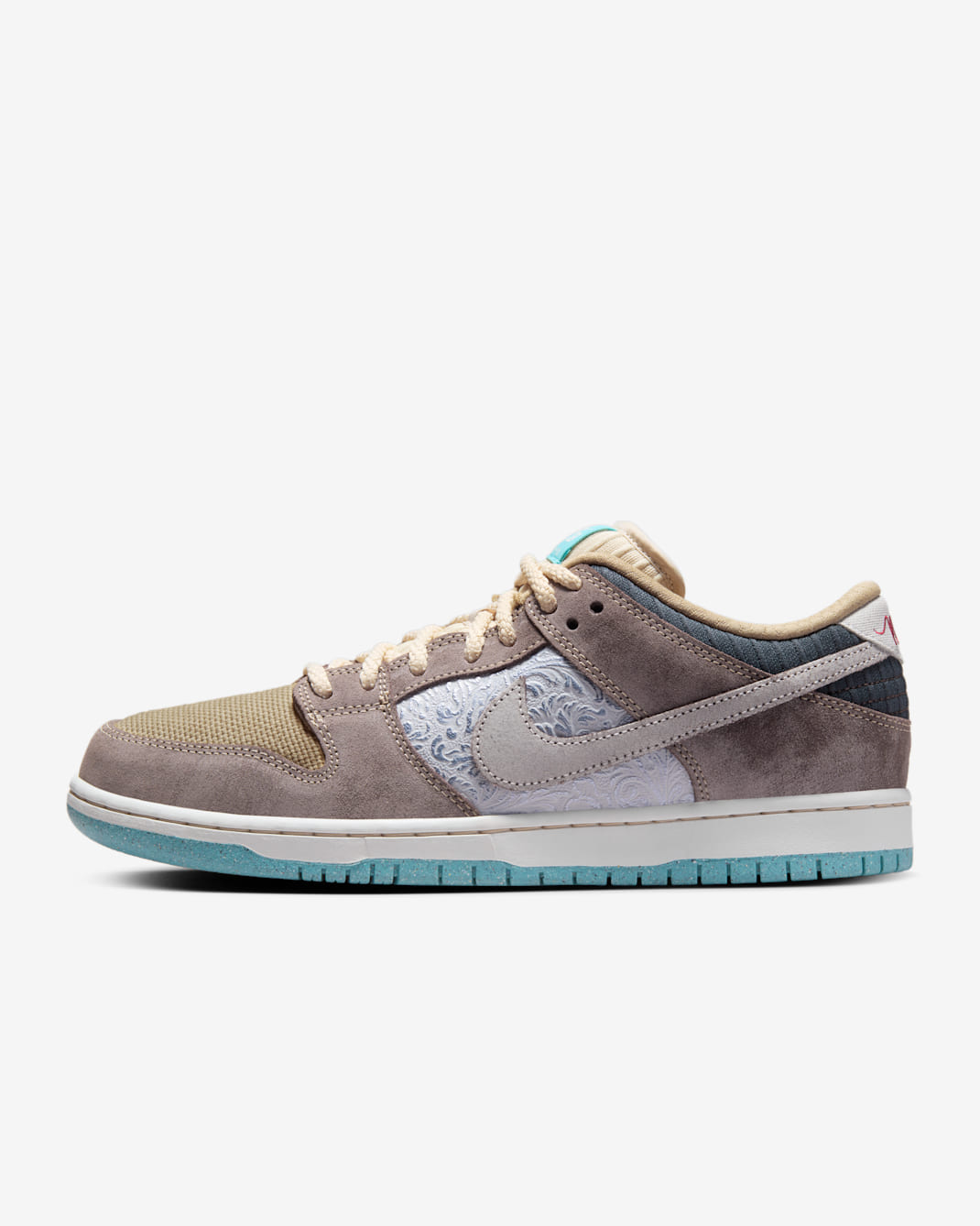 Nike SB Dunk Low Pro Premium Skate Shoes - Baroque Brown/Sand Drift/Dark Smoke Grey/Summit White