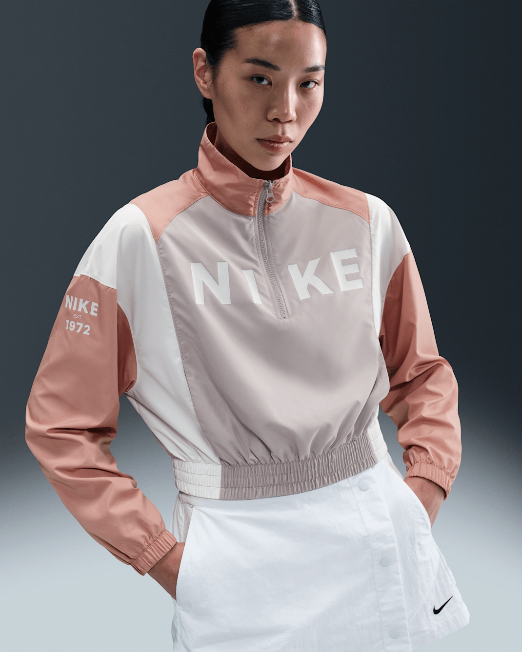 Nike Sportswear 女款梭織輕量 1/4 拉鍊外套 - College Grey/Rose Gold/Sail