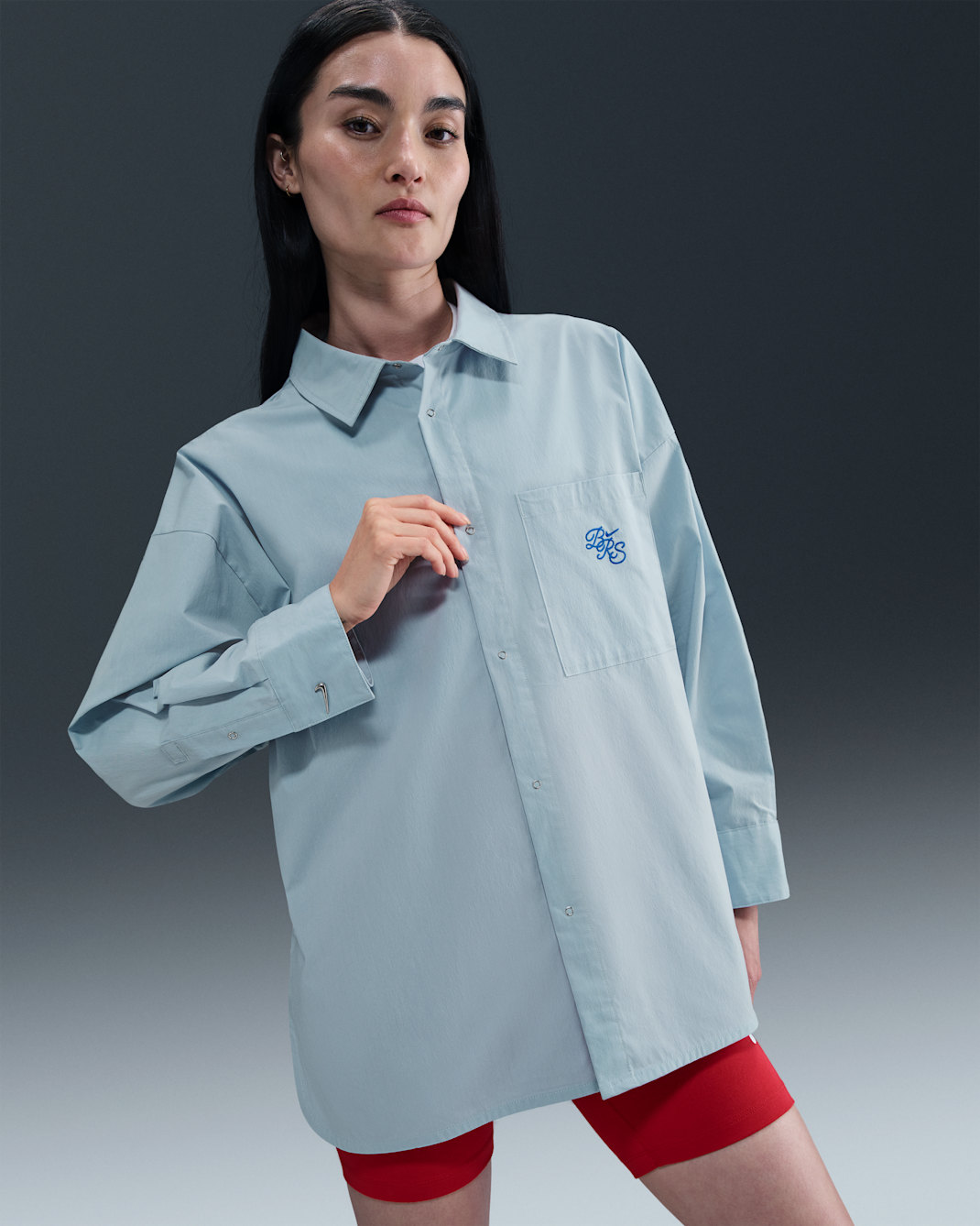 Nike Sportswear Chill Poplin Women's Loose Long-Sleeve Button-Down Top - Light Armoury Blue/Game Royal