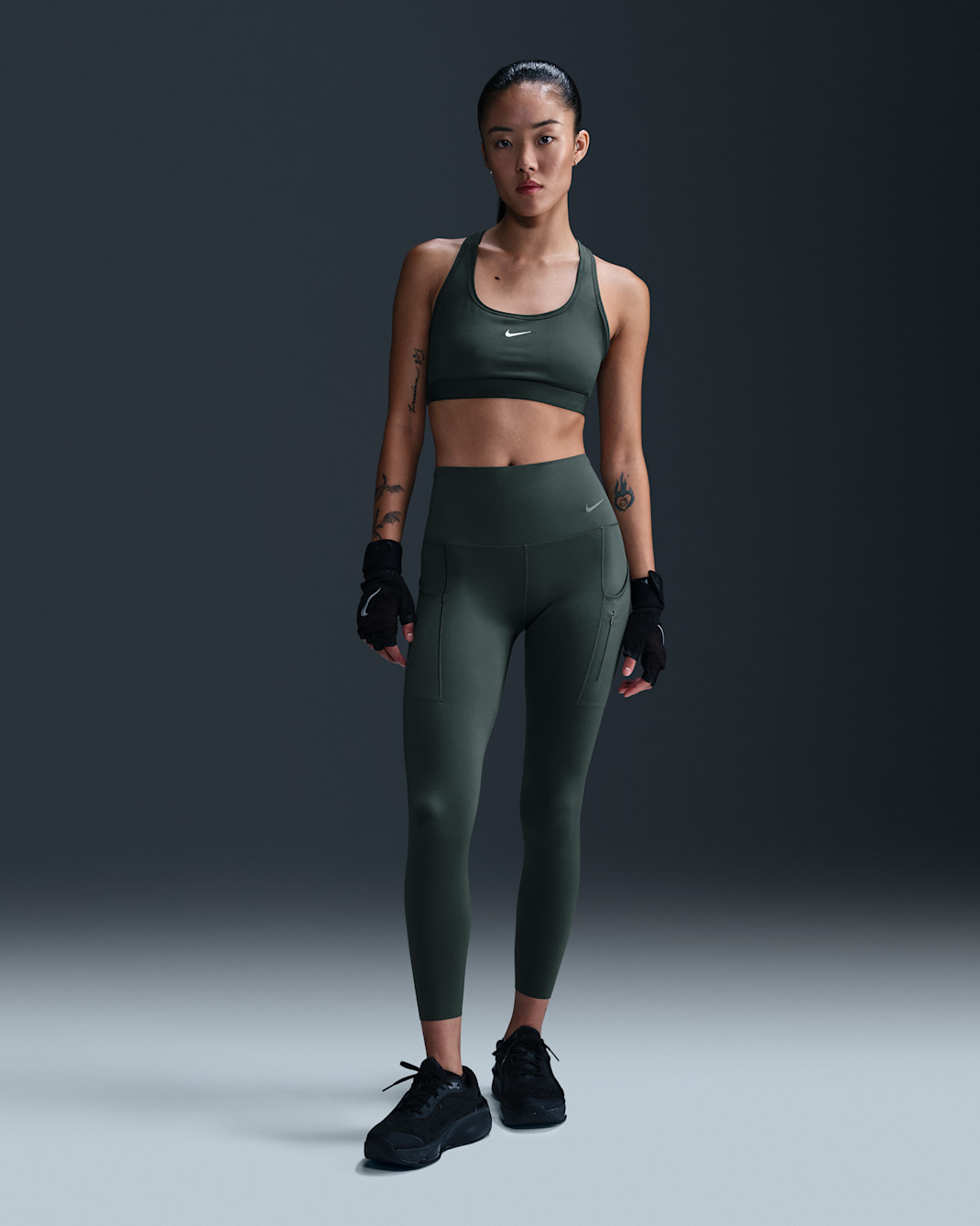나이키 고 여성 펌 서포트 하이웨이스트 7/8 포켓 레깅스 - 빈티지 그린/블랙