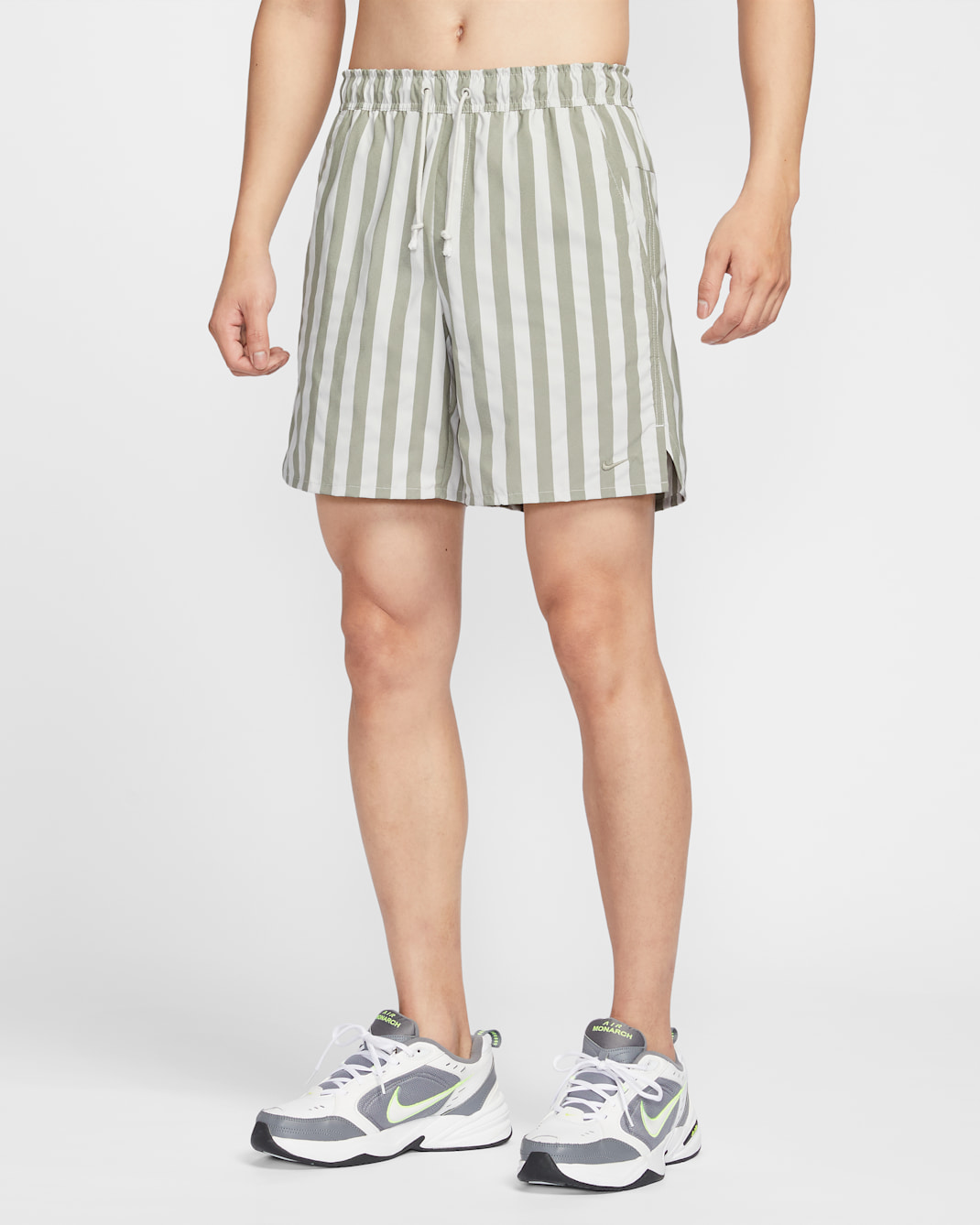 Nike Unlimited Men's 7" Dri-FIT Unlined Versatile Shorts - Light Army/Light Bone/Light Army