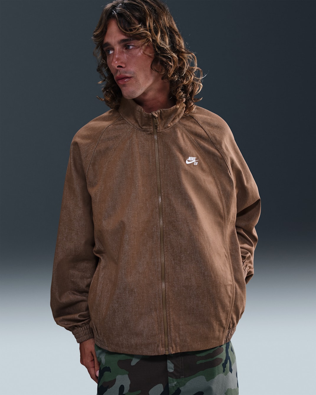 Nike SB Chaqueta deportiva con cremallera completa - Mosswood Brown/Blanco
