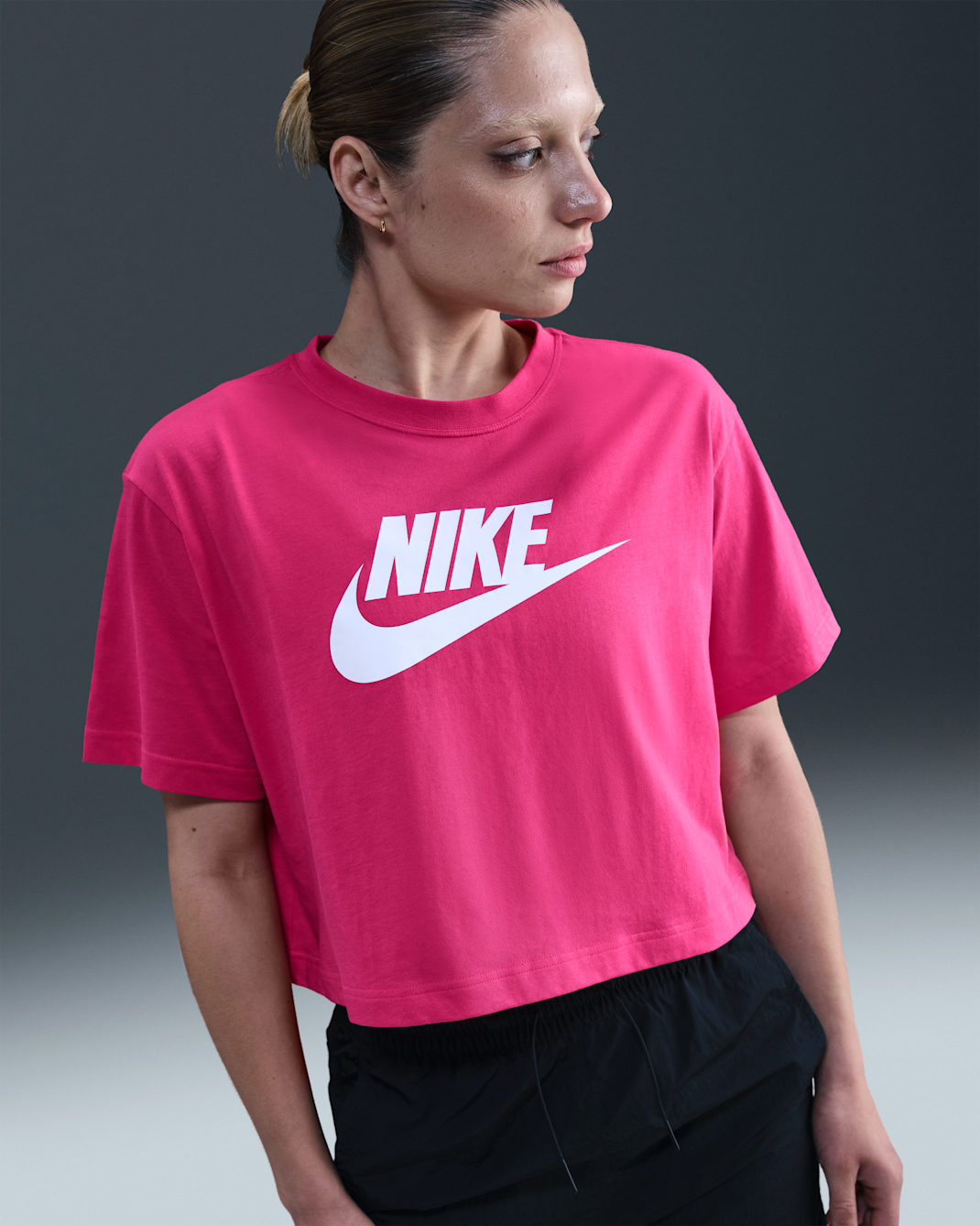 Nike Sportswear Essential Women's Cropped Logo T-Shirt - Rush Pink/White