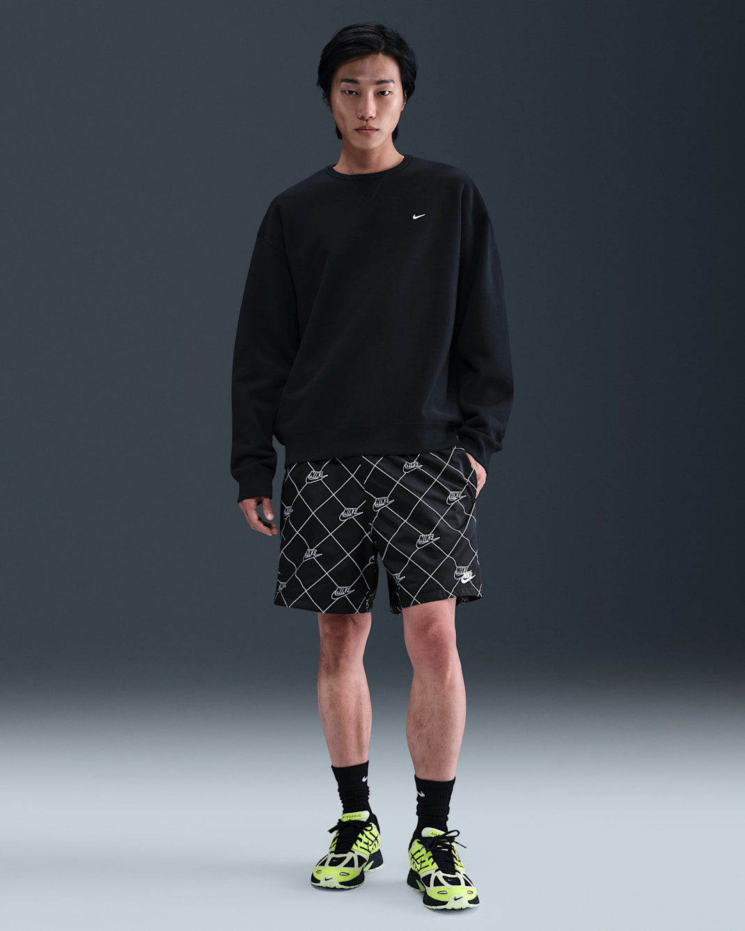 Nike Sportswear Club Men's Woven Flow Shorts - Black/Black/White