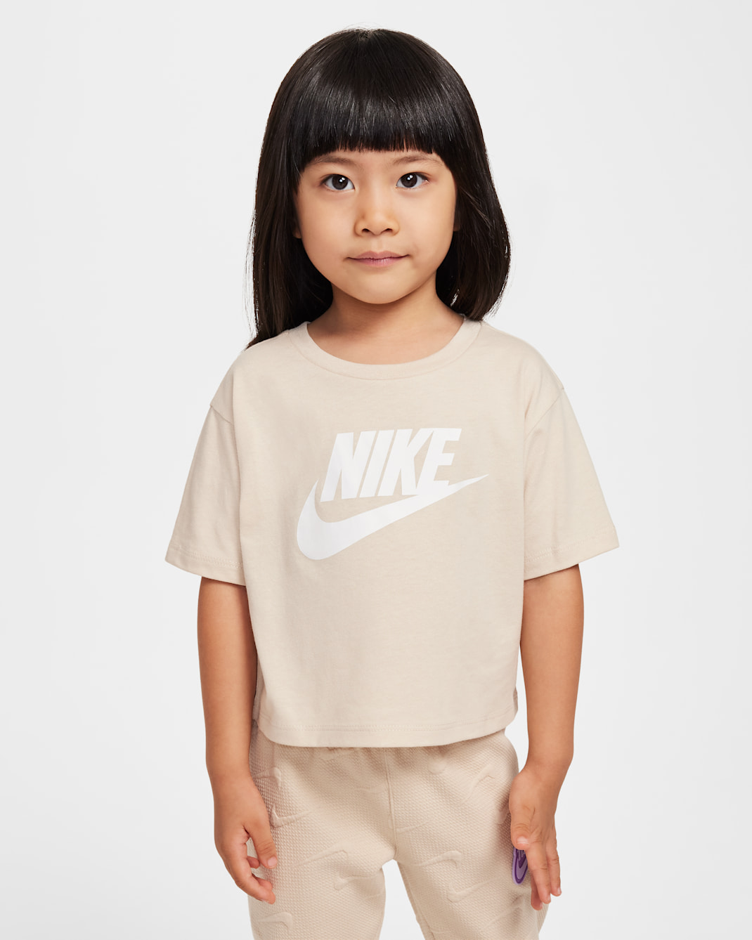 Playera de corte cuadrado infantil Nike Club - Duna