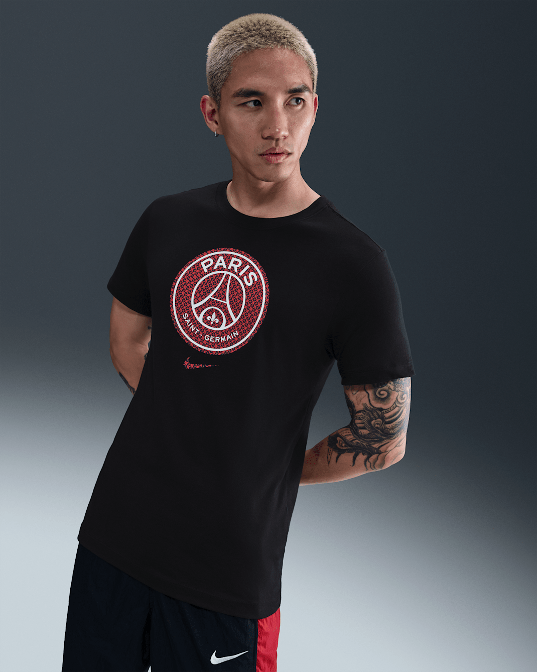 パリ サンジェルマン (PSG) メンズ ナイキ サッカー Tシャツ - ブラック