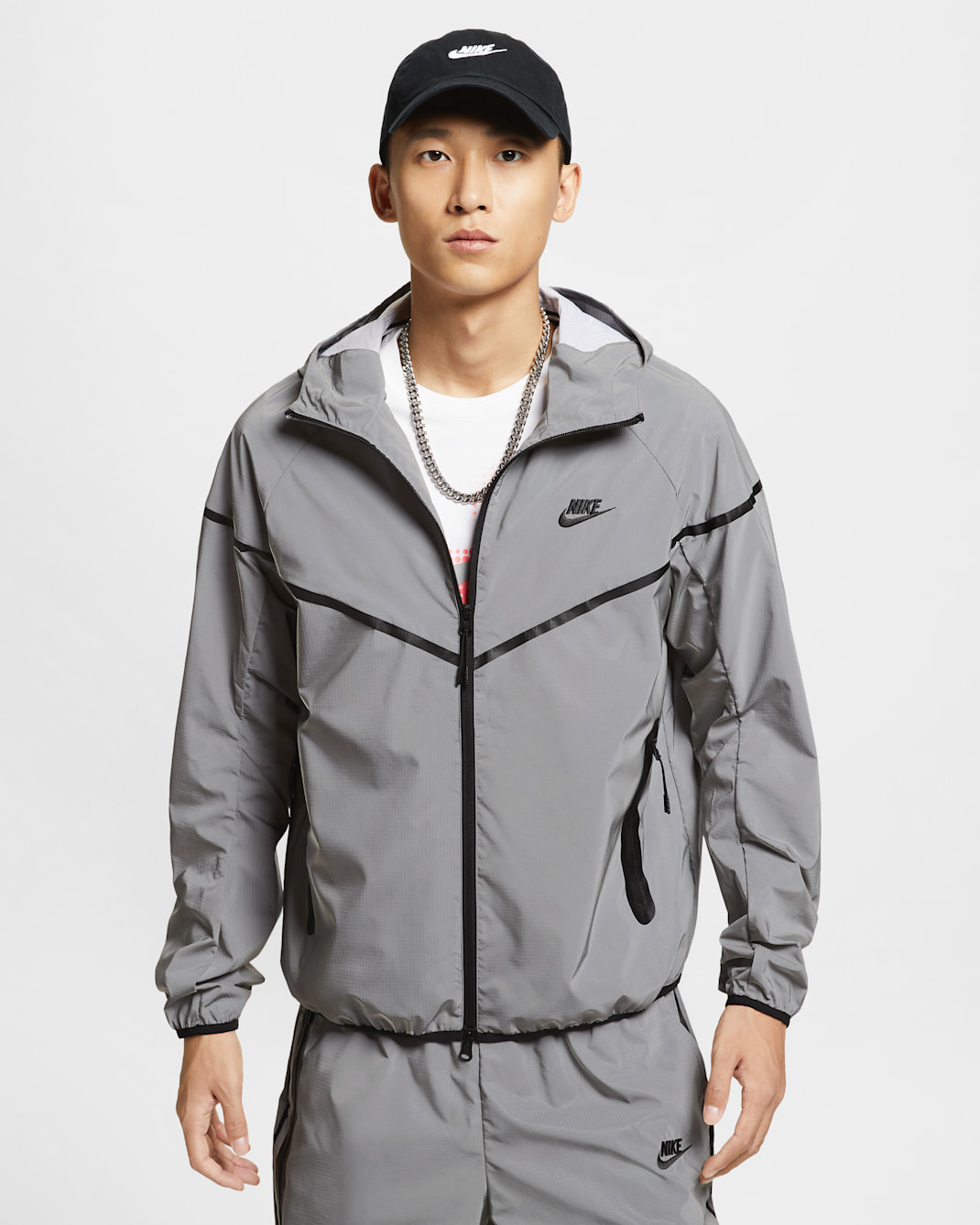 Nike Tech Men's Woven Flash Jacket - Reflect Silver/Black
