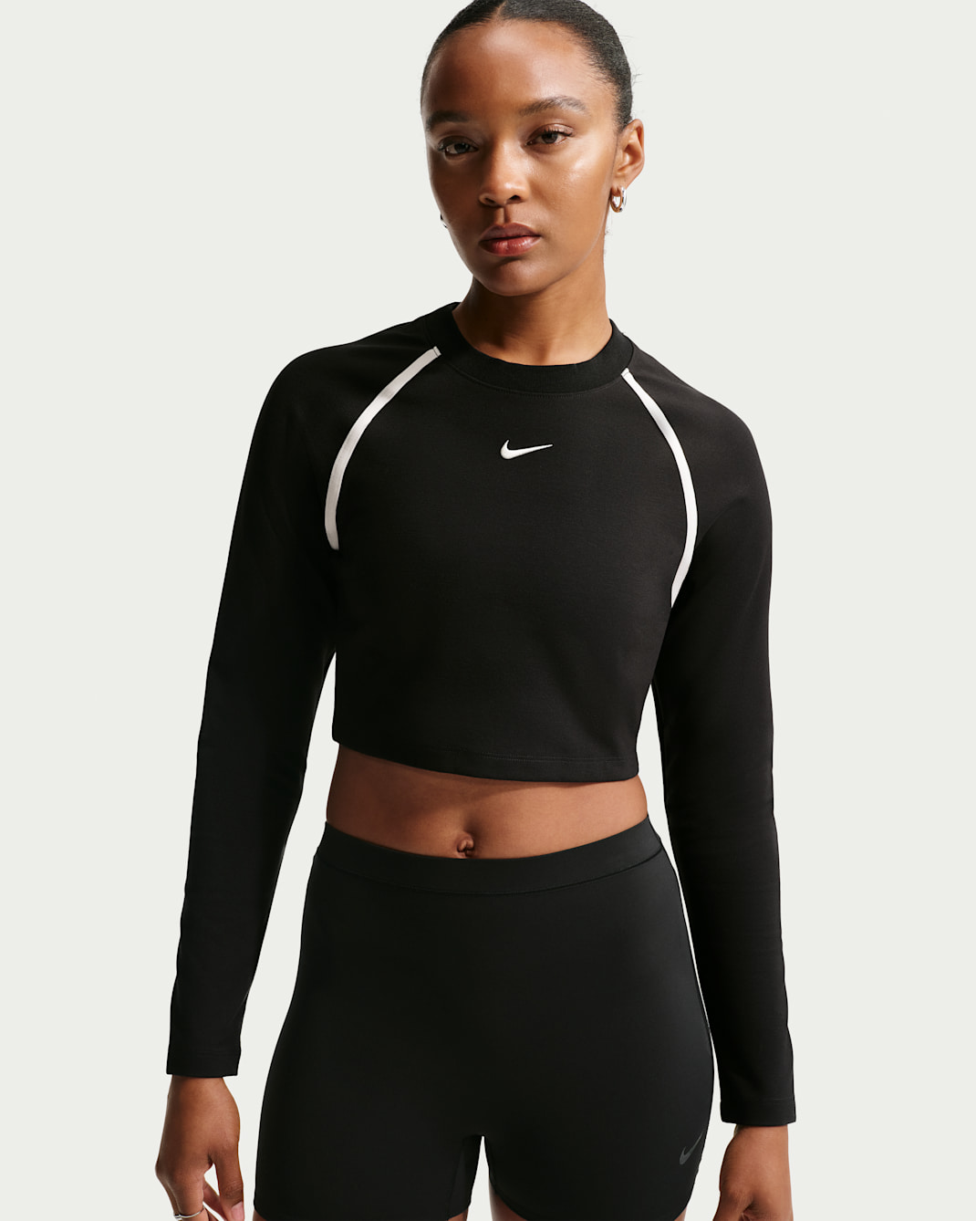 Nike Sportswear Women's Tight Long-Sleeve Cropped Top - Black/Black/Chalk/Chalk