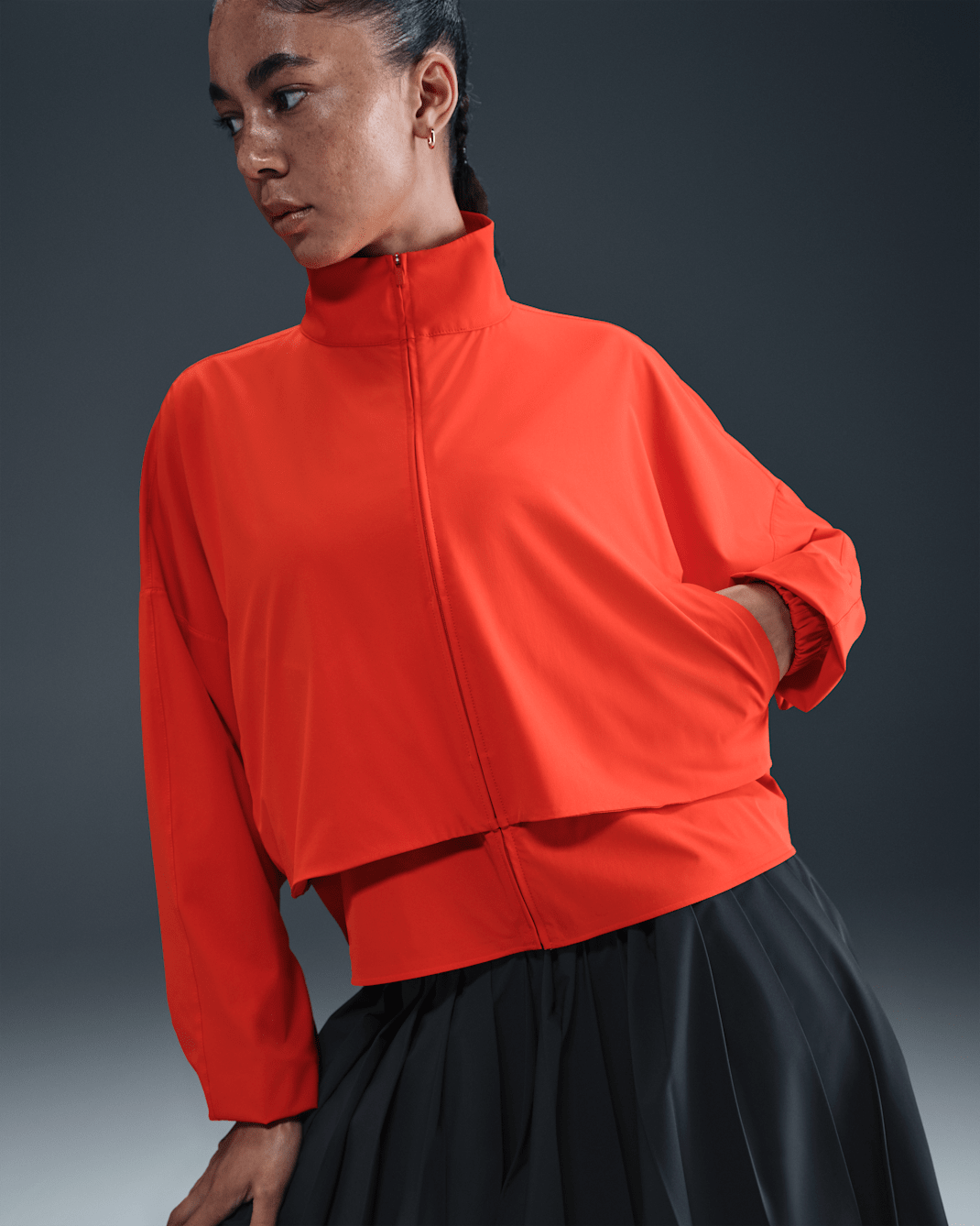 Nike 24.7 PerfectStretch Dri-FIT ekstra stor jakke med hel glidelås til dame - Picante Red/Mystic Red