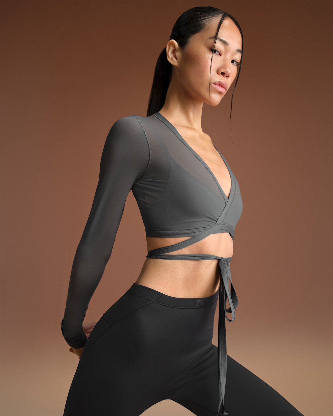 NikeSKIMS Weightless Layers Women's Long-Sleeve Wrap Top - NSKM LEAD