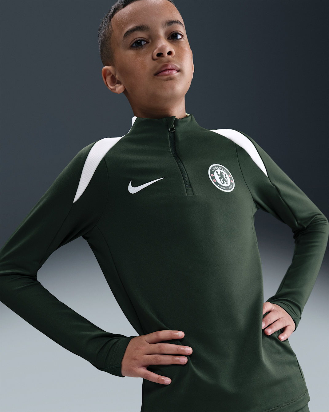 Treningowa koszulka piłkarska dla dużych dzieci Nike Dri-FIT Chelsea F.C. Strike - Outdoor Green/Phantom/Phantom