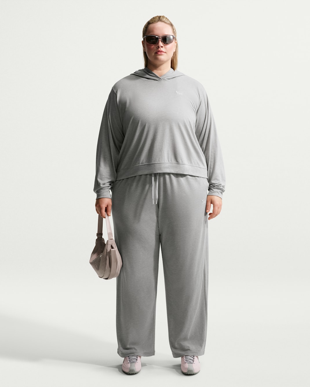 Nike Sportswear Chill Knit Women's Mid-Rise Lightweight Open-Hem Pants (Plus Size) - Dark Grey Heather/Chalk