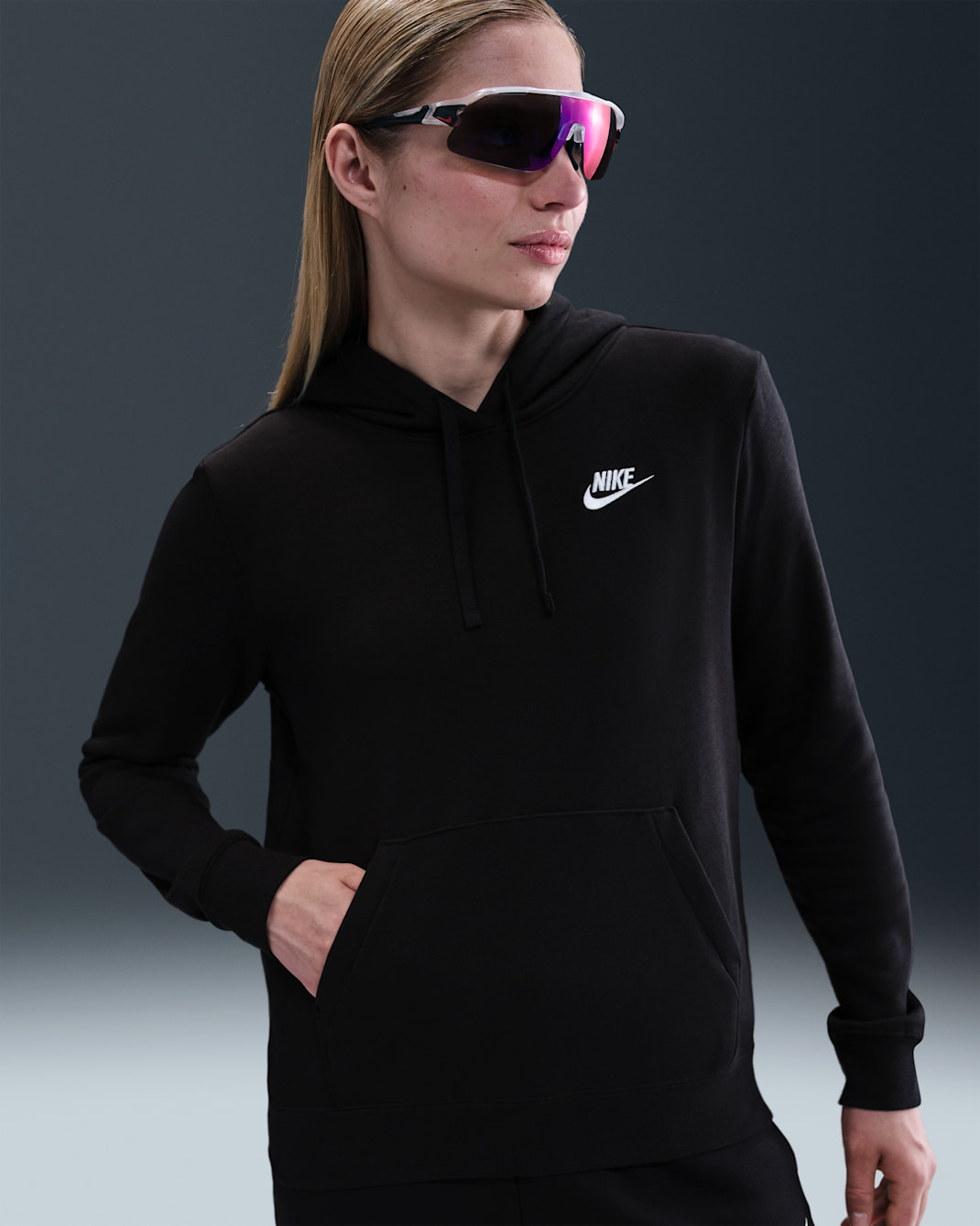Nike Sportswear Club Fleece Women's Pullover Hoodie - Black/White