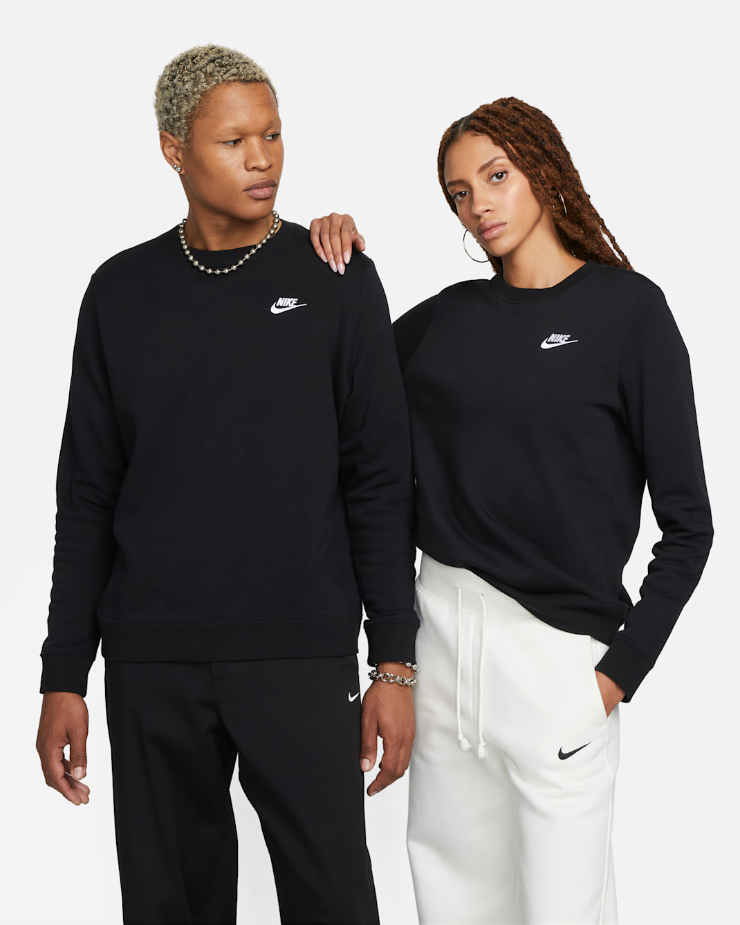 Nike Sportswear Club Fleece Women's Crew-Neck Sweatshirt - Black/White