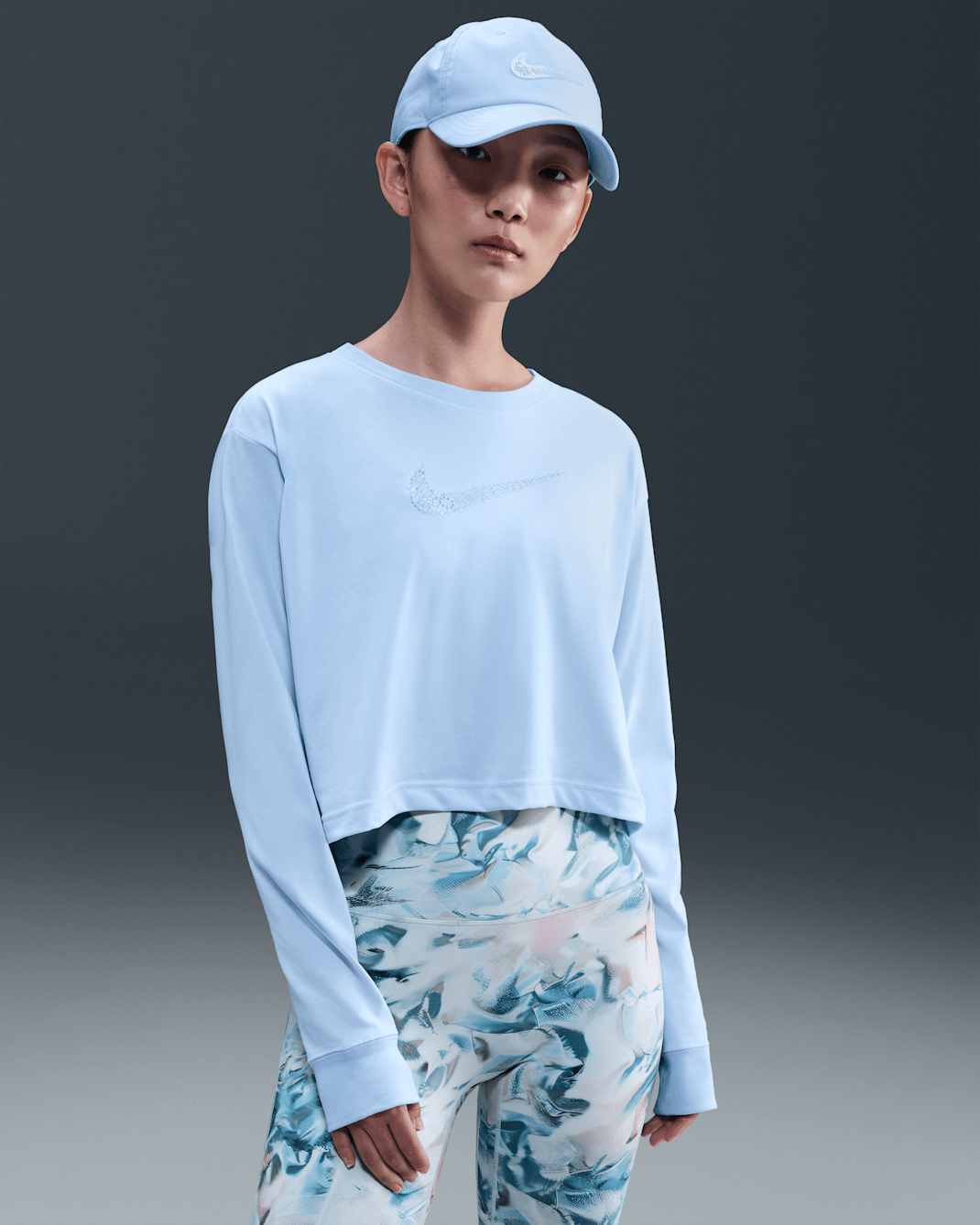 Nike Women's Artist Collection Women's Dri-FIT Cropped Long-Sleeve T-Shirt - Blue Tint