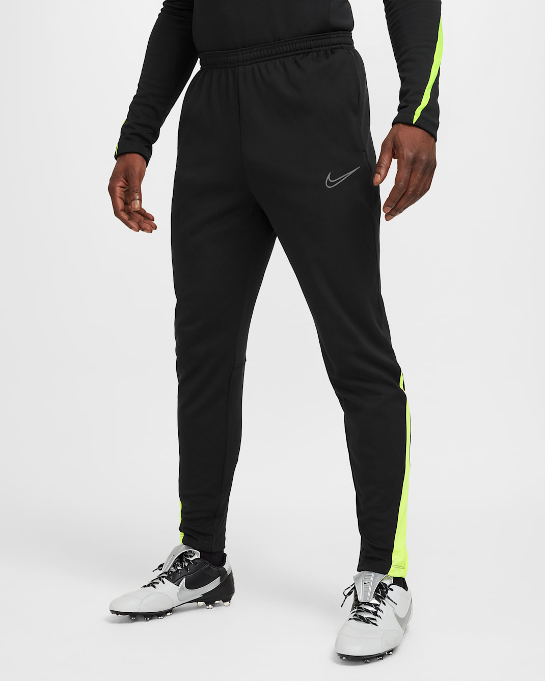 Calças de futebol Therma-FIT Nike Academy Winter Warrior para homem - Preto/Volt