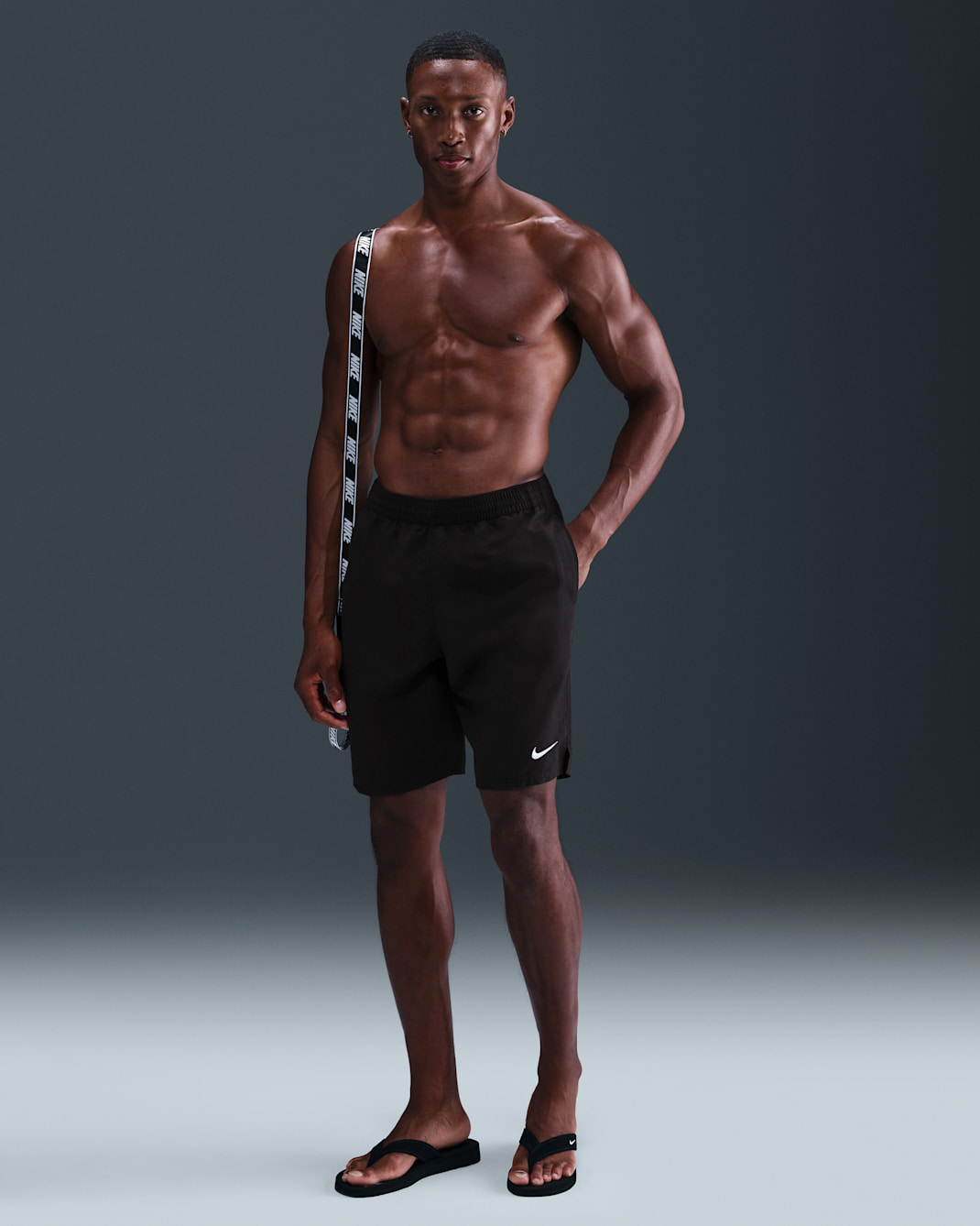 나이키 스윔 브레이커 에센셜 남성 9인치 브리프 라인드 발리 쇼츠 - 블랙/화이트