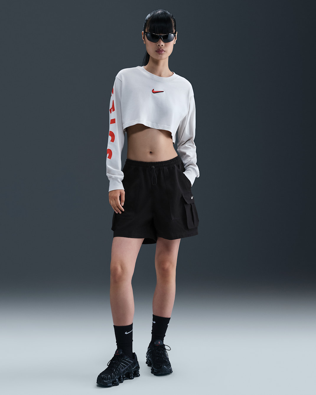 Nike Sportswear Women's Mid-Rise Loose 5" Cargo Shorts - Black/Sail