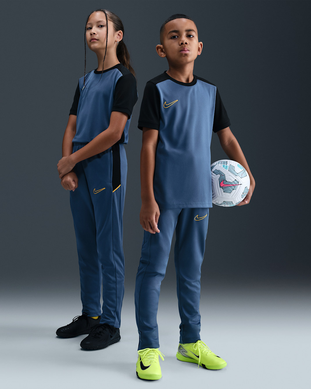 나이키 아카데미 주니어 드라이 핏 축구 팬츠 - 디퓨즈드 블루/블랙/유니버시티 골드
