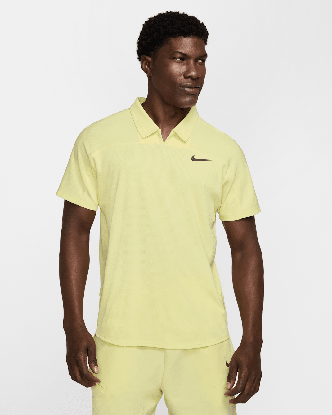 Polo de tenis Dri-FIT ADV para hombre Nike Court Slam - Verde luminoso/Ceniza medio