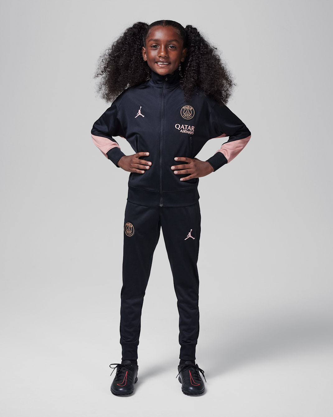 Paris Saint-Germain Strike Third Older Kids' Jordan Dri-FIT Football Knit Tracksuit - Black/Rust Pink/Rust Pink