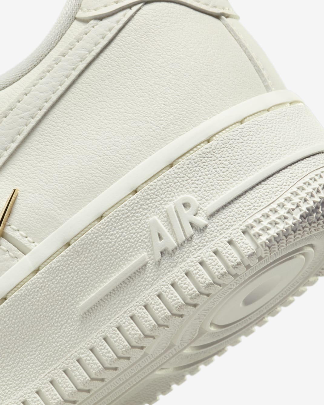 Nike Air Force 1 ’07 LX