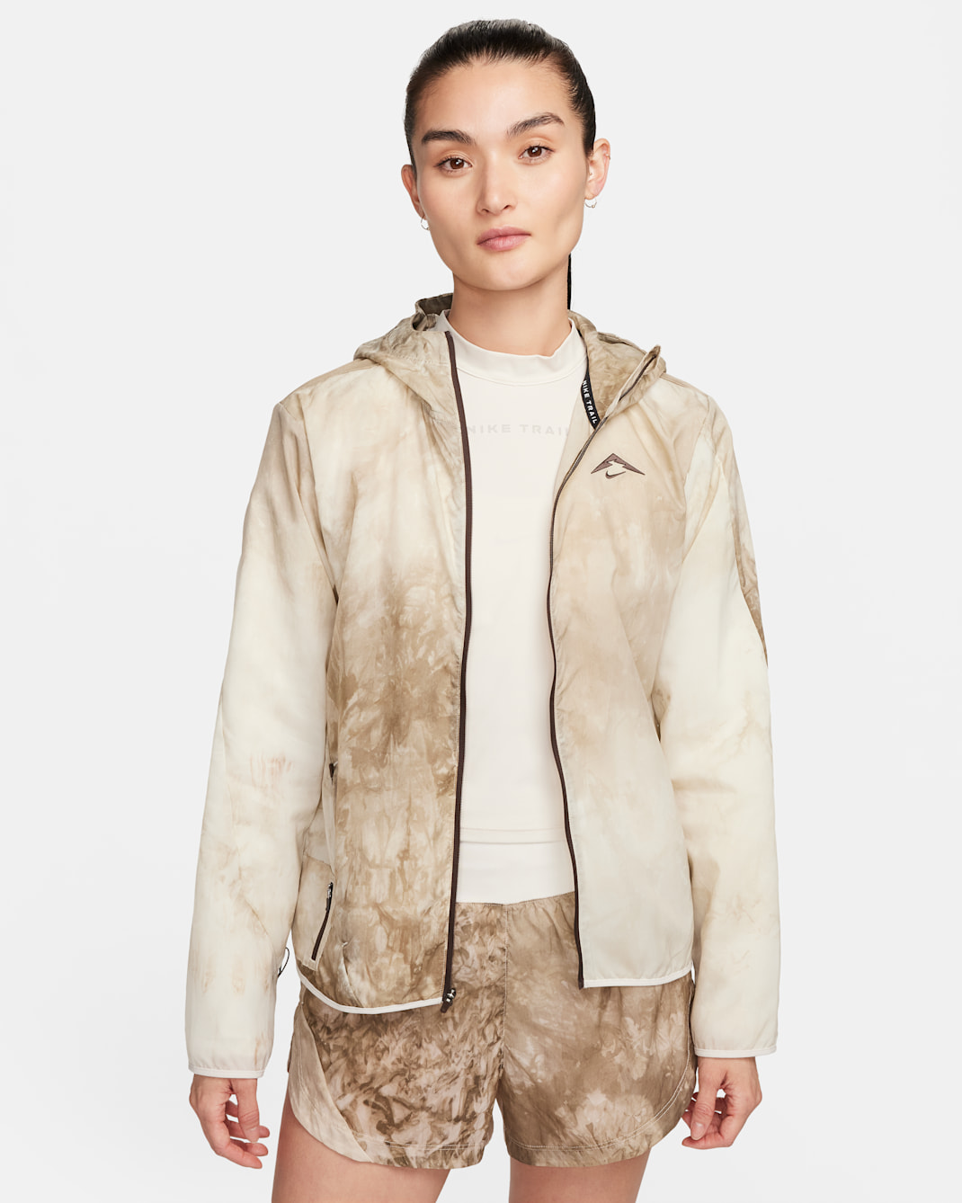 ナイキ トレイル ウィメンズ レペル ランニングジャケット - ライトオールウッドブラウン/バロックブラウン/バロックブラウン