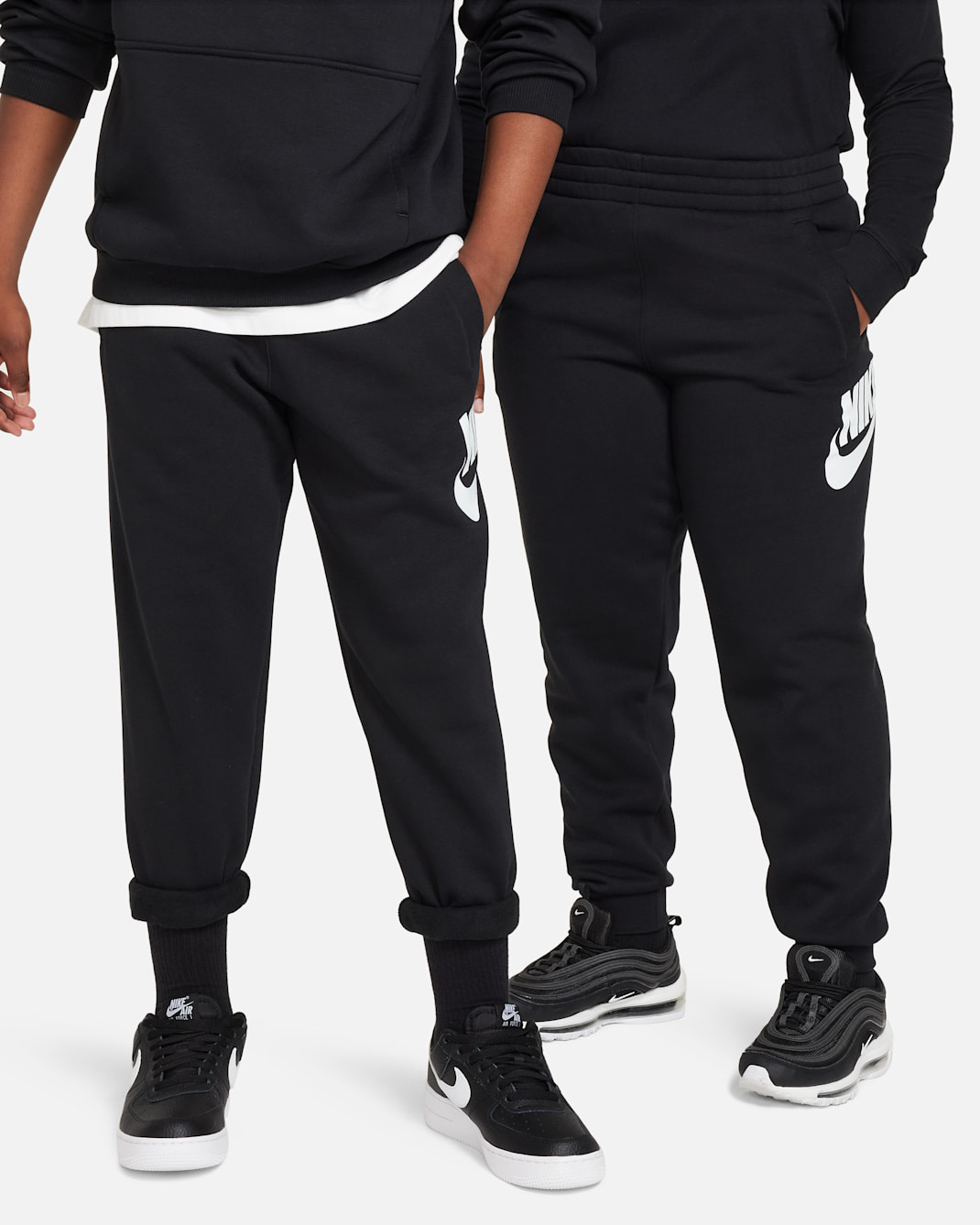 Nike Club Fleece Big Kids' Joggers (Extended Size) - Black/White