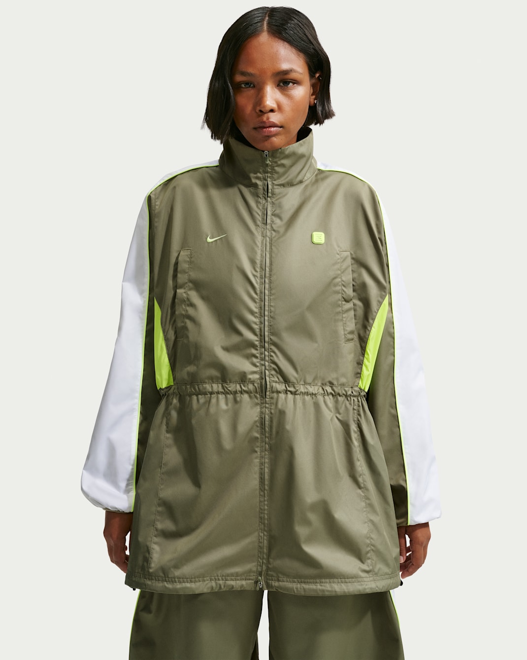 Vävda jackor Nike Sportswear Shox för kvinnor - Silver Sage/Vit/Volt Ice
