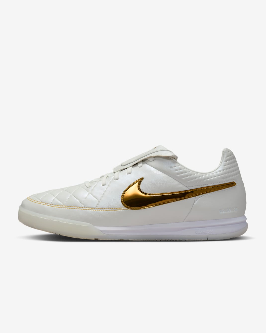 Nike Tiempo Legend SE Low Top-Fußballschuh für Hallen- und Hartplätze - Metallic Summit White/Metallic Gold Coin