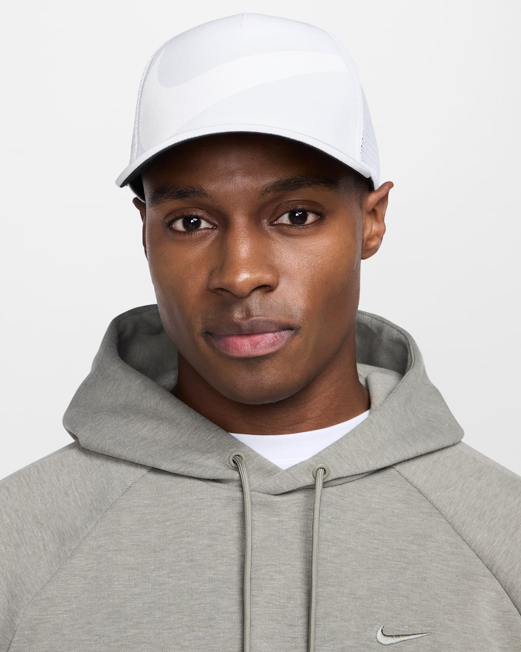 Nike Rise Dri-FIT Trucker Cap - White