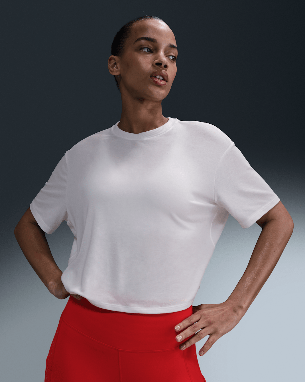 Nike One Relaxed Women's Dri-FIT Cropped Short-Sleeve Top - White/Black