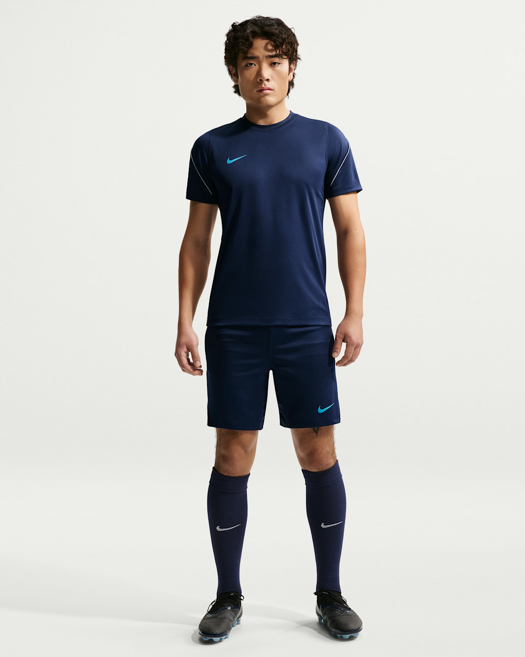 ナイキ ストライク メンズ Dri-FIT サッカーショートパンツ - ミッドナイトネイビー/ビビッドスカイ/ビビッドスカイ/ビビッドスカイ