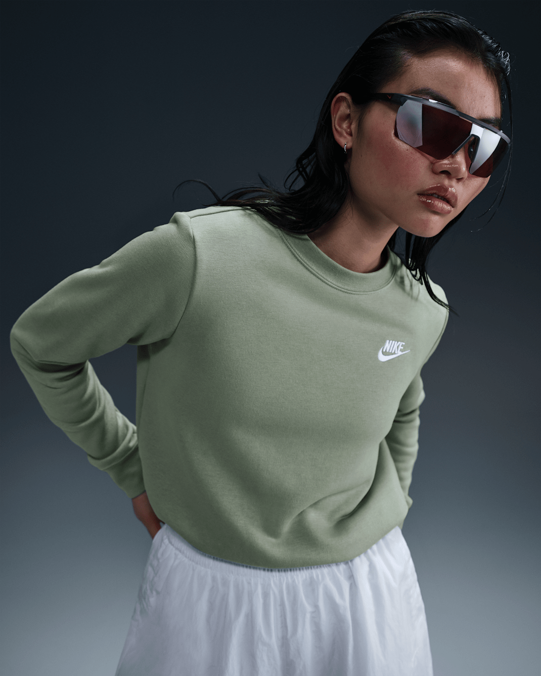 Nike Sportswear Club Fleece Women's Crew-Neck Sweatshirt - Jade Horizon/White