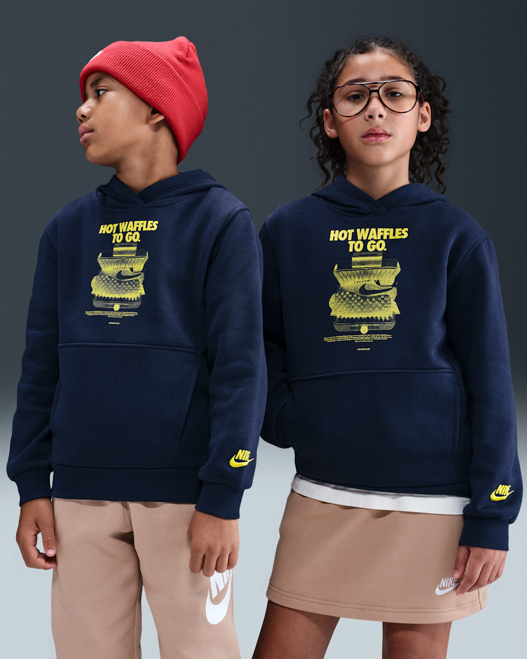 Sudadera con gorro para niños talla grande Nike Sportswear Club Fleece - Obsidiana/Relámpago