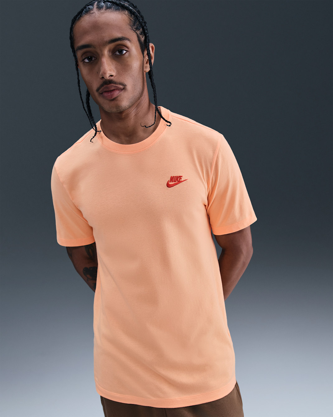 Nike Sportswear Club Men's T-Shirt - Orange Chalk