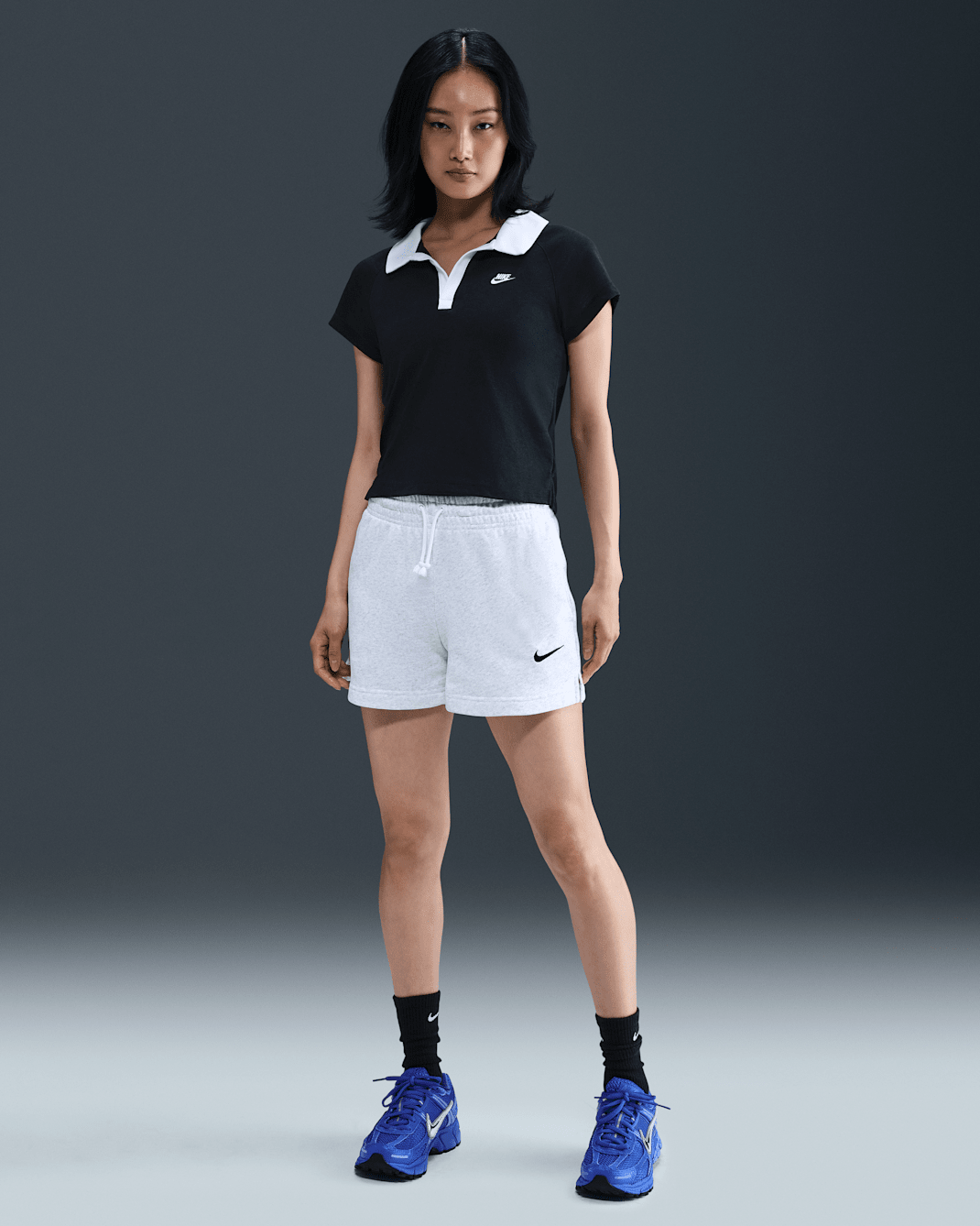 나이키 스포츠웨어 피닉스 플리스 여성 프렌치 테리 미드라이즈 4인치 쇼츠 - 버치 헤더/블랙