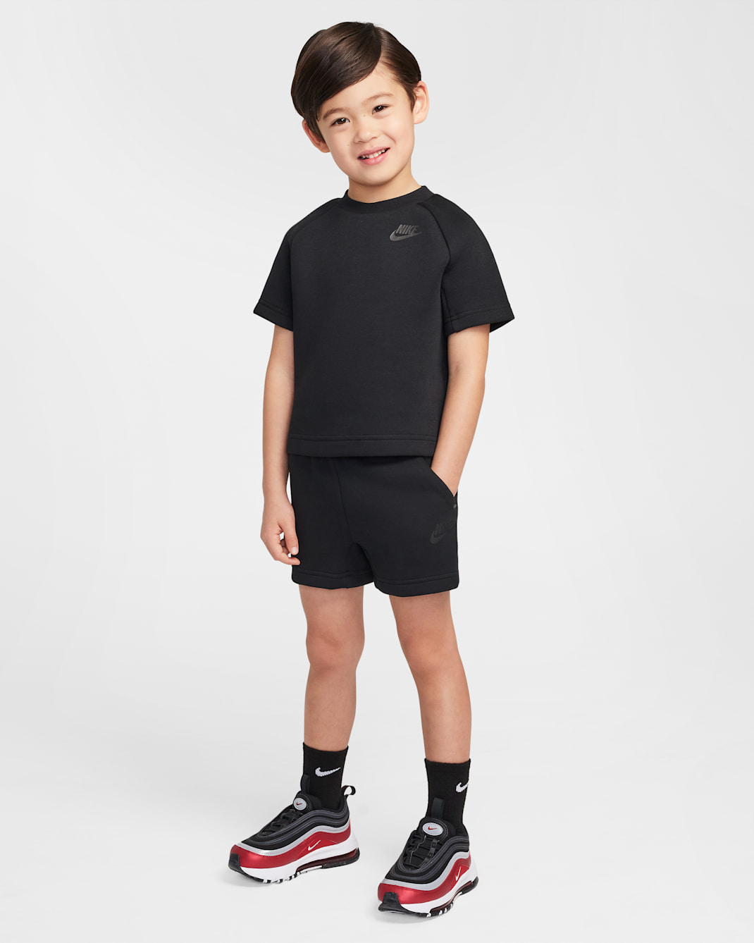 Conjunto de playera y shorts Tech Fleece para infantil Nike - Negro