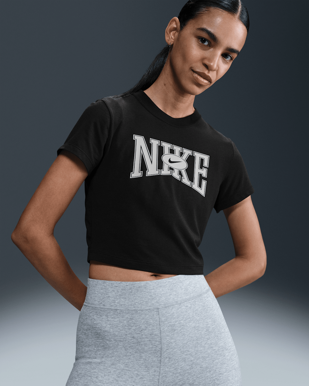 Nike Sportswear Women's Slim Cropped T-Shirt - Black