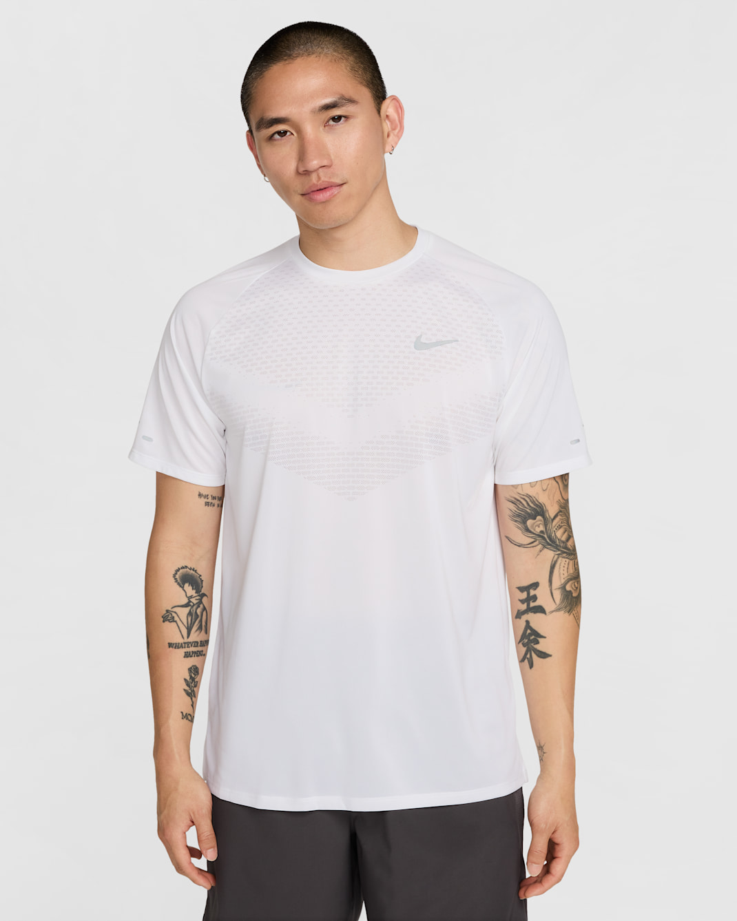 เสื้อวิ่งแขนสั้นผู้ชาย Dri-FIT ADV Nike Stride - ขาว
