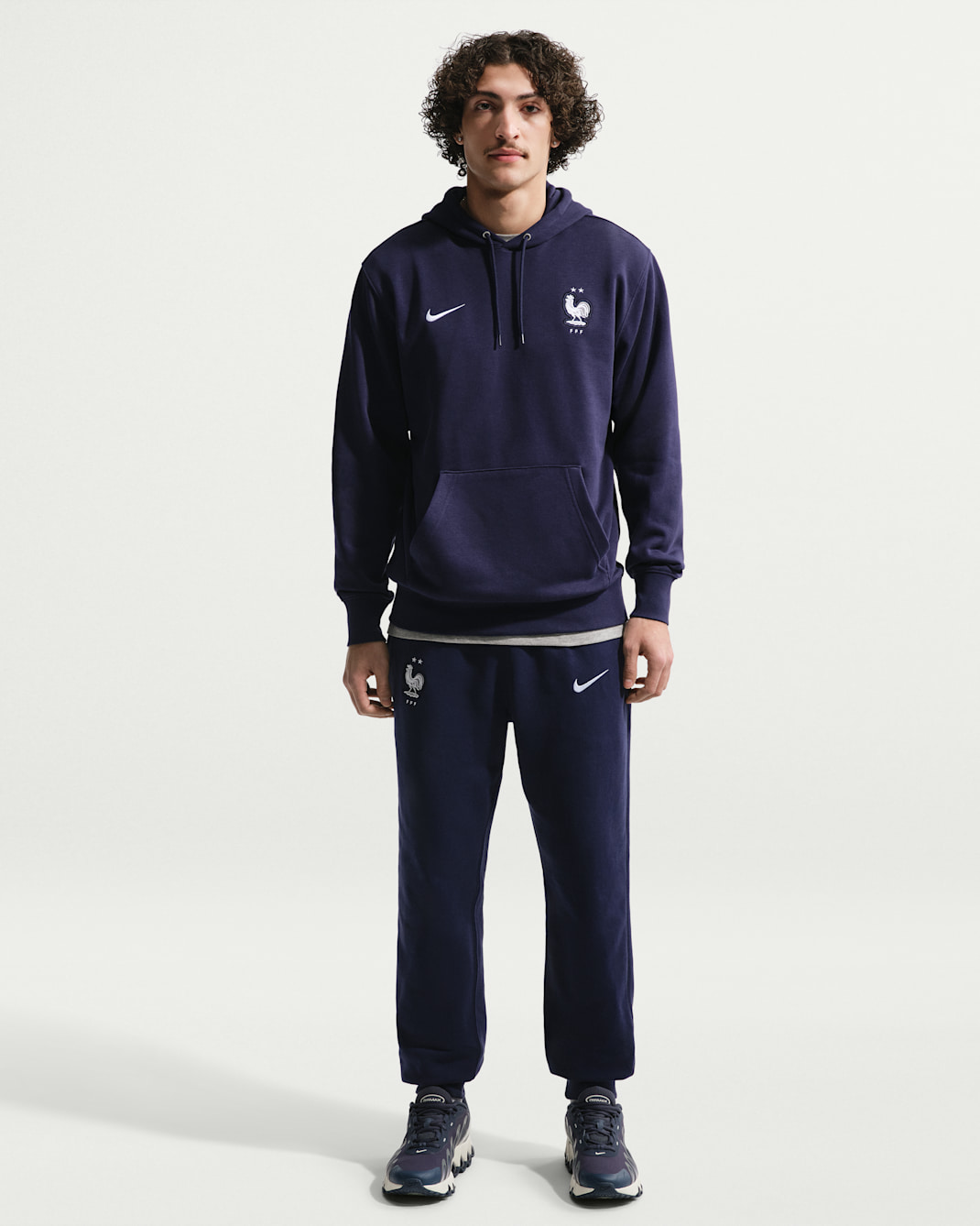 Joggers de fútbol Nike de French Terry para hombre FFF Club - Azul oscuro/Blanco