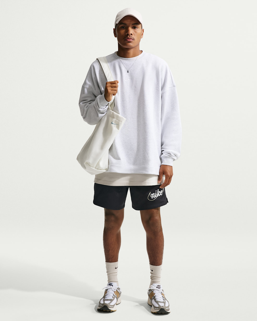 Nike Sportswear Club Men's Woven Flow Shorts - Black