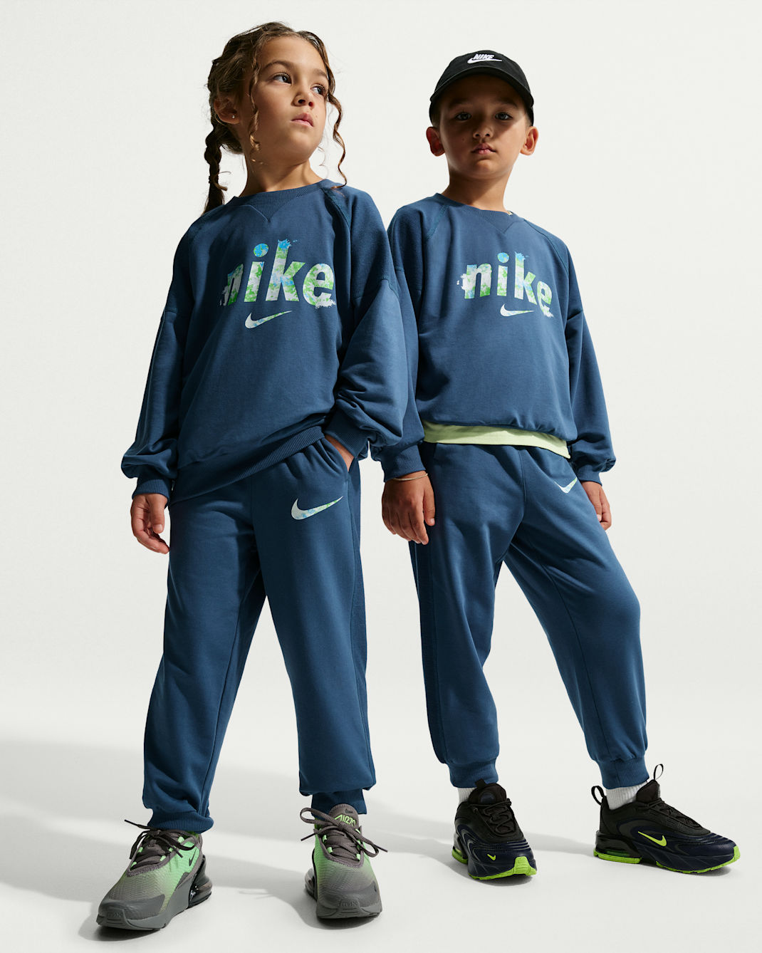 나이키 E1D1 리틀키즈 프렌치 테리 투피스 그래픽 크루 세트 - 미스틱 네이비
