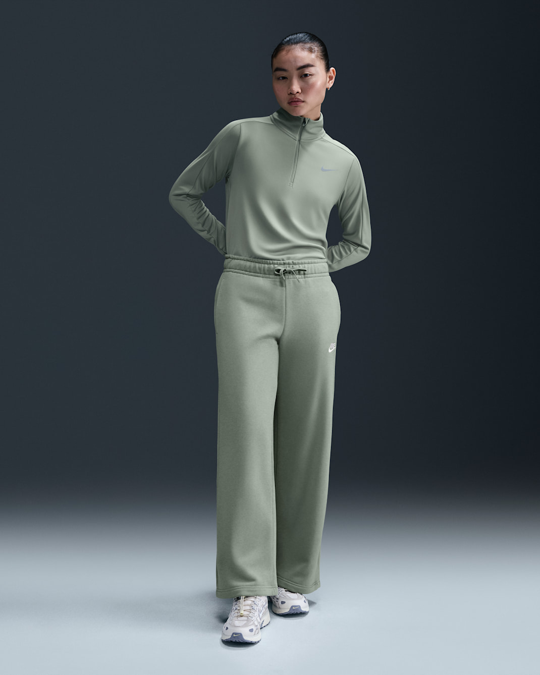 ナイキ スポーツウェア クラブ フリース ウィメンズ ミッドライズ ワイドレッグ スウェットパンツ - ジェイドホライズン/ホワイト